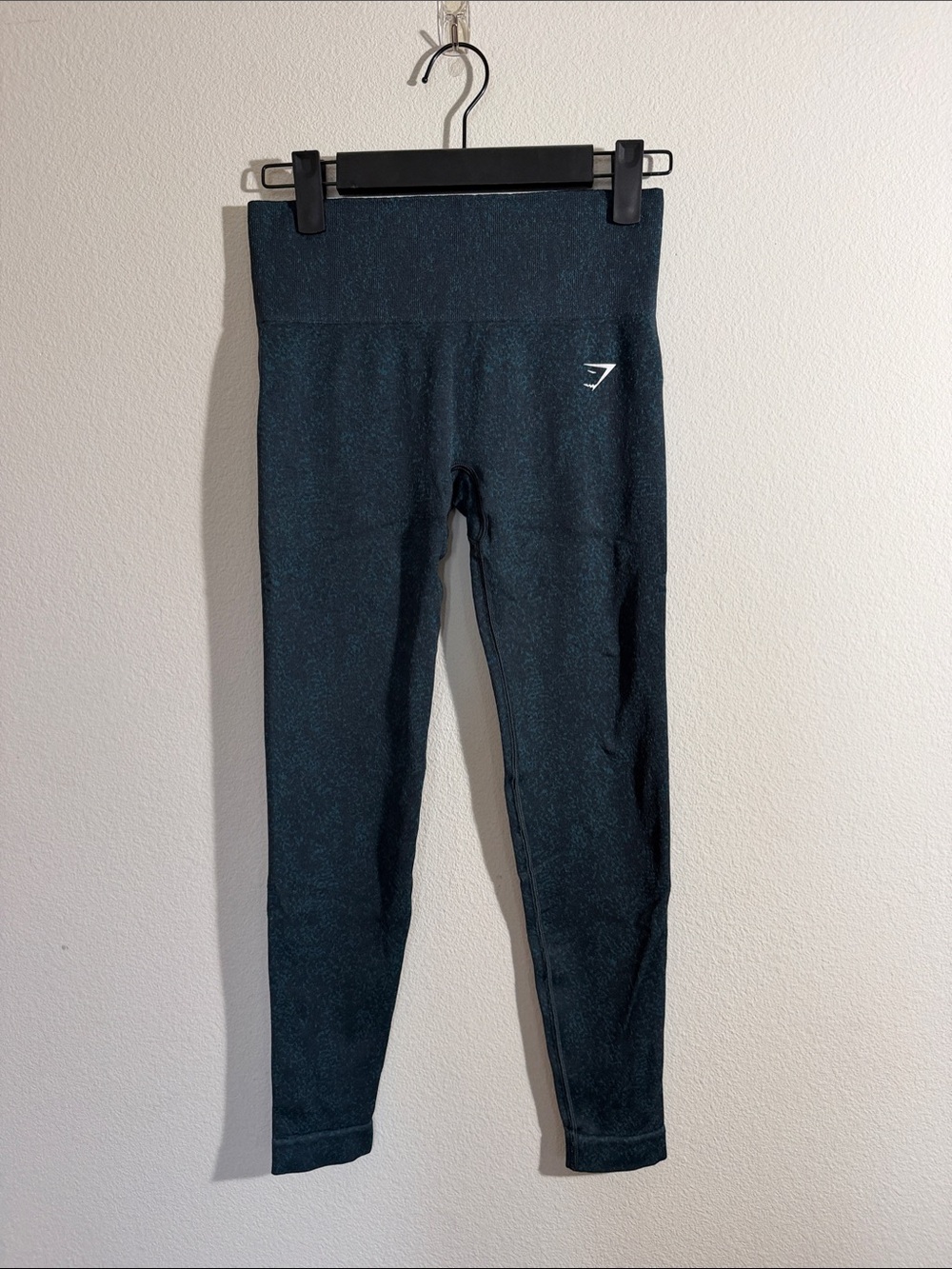 Gymshark Adapt Flexk Seamless High-Waist Leggings in Teal. Size small.